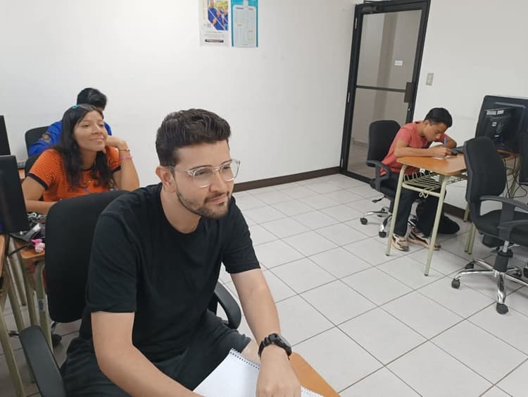 DISEÑO GRÁFICO PARA JÓVENES CON DISCAPACIDAD