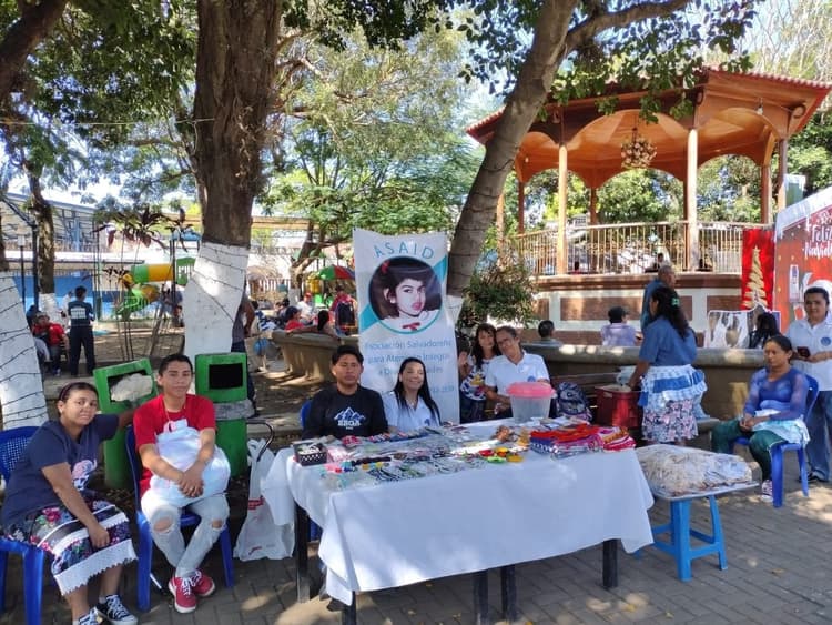 EMPRENDIENDO SIN BARRERAS EN LA CIUDAD DE IZALCO