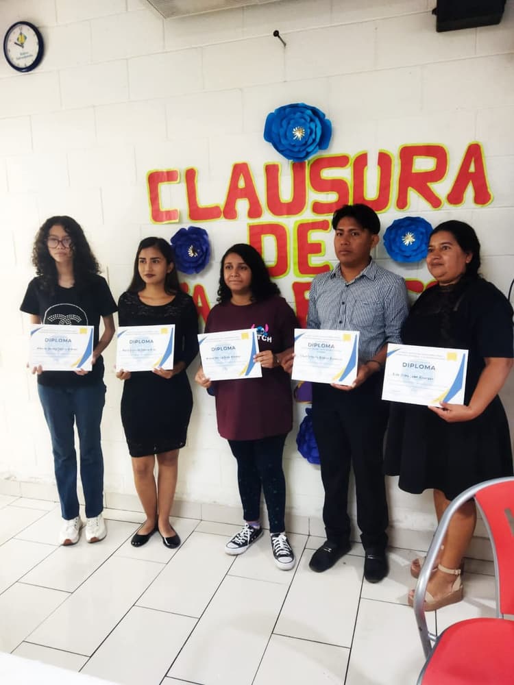 GRADUACIÓN DE TALLER DE BISUTERÍA